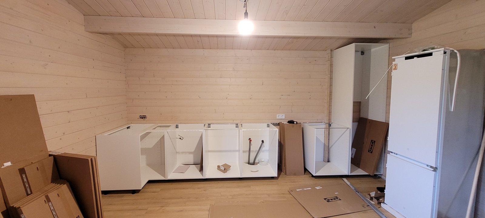 Virtuvės surinkimas ir montavimas prieš